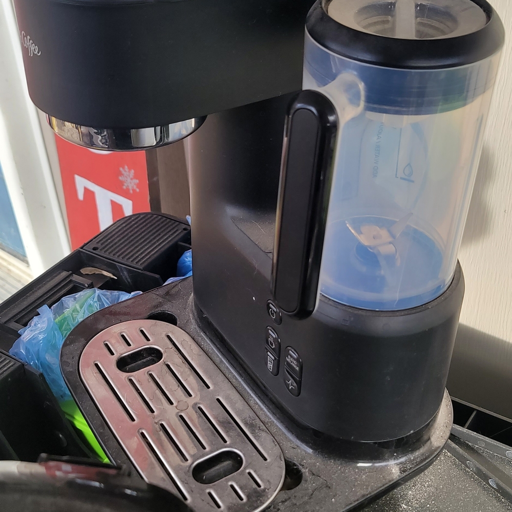 Mr Coffee Coffee Machine - Picture 3 of 4